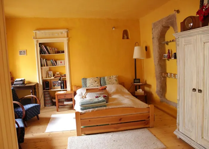 Apartament Na Zlatom Dvore, Historicky Dvor V Srdci Stiavnice *